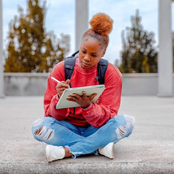 Uark Student Ambassador Studying